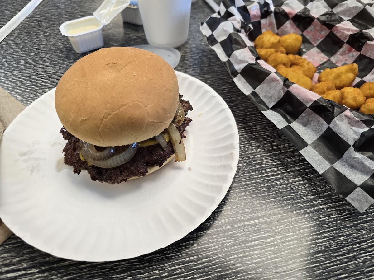 Johnny Rays Drive In-4