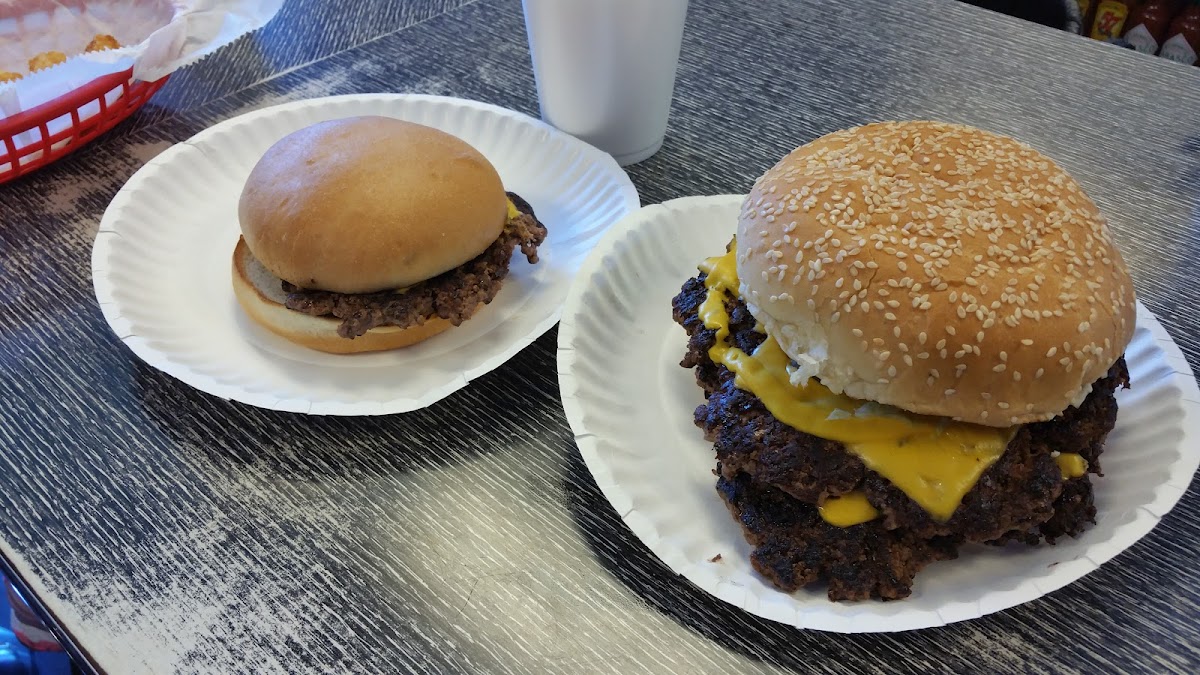 Johnny Rays Drive In-7